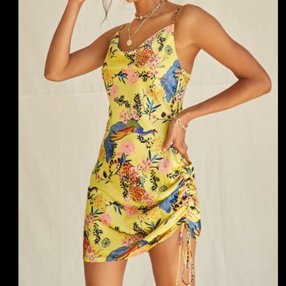 Forever 21 Dresses & Skirts - Tropical Print Mini Dress